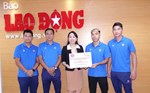 operan operan dalam bola basket Orang tua itu berkata bahwa dia tidak akan memperlakukanmu murid yang mempertaruhkan harta